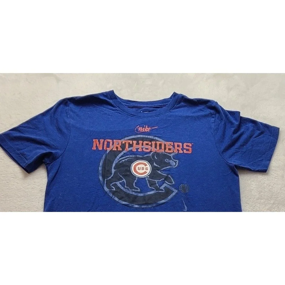 Nike Chicago Cubs Northsiders Blue Graphic T-Shirt Kids Large 14/16 MLB Baseball